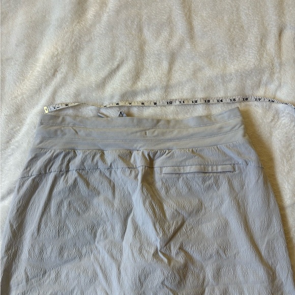 Athleta Women's 8 Skirt Trekkie
North Skort Galactic Gray Ripstop
Nylon Cargo - Picture 5 of 6